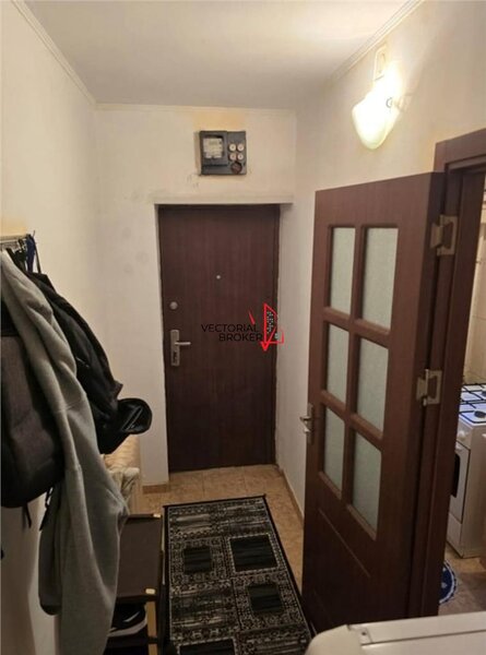 Nicolae Grigorescu, garsoniera, bloc mixt, fara balcon, intarare separata.