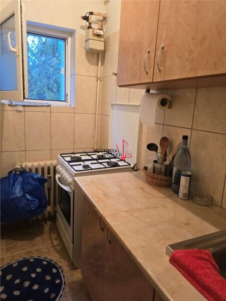 Nicolae Grigorescu, garsoniera, bloc mixt, fara balcon, intarare separata.